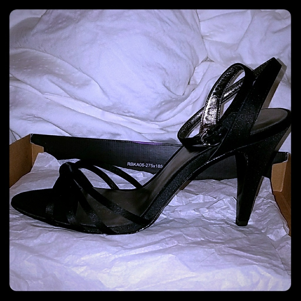 Coach dress heels